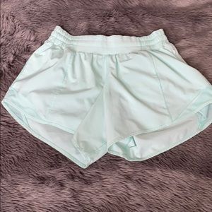 lululemon hotty hot shorts II long 4”